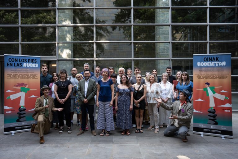 ‘Con los pies en las nubes’ llevará 18 espectáculos de artes escénicas a 16 espacios singulares de Navarra durante agosto