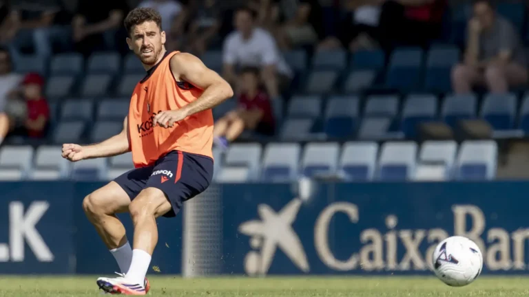 Osasuna afronta ante el Al-Ain su último amistoso de pretemporada