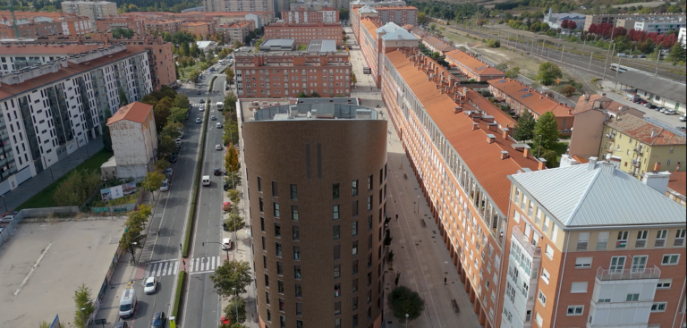 San Jorge crea su Red de Mayores para reforzar el apoyo vecinal en Pamplona