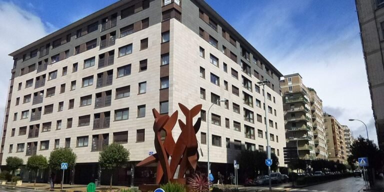 Burlada congela durante un año las licencias para nuevos apartamentos turísticos