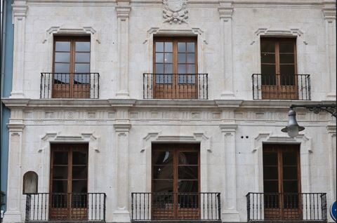 Navarra colocará las banderas oficiales en el Palacio de Rozalejo