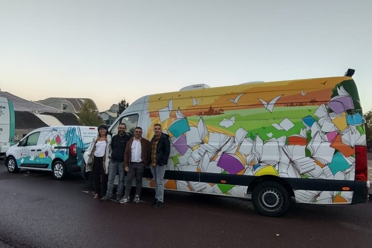 La Comunidad Foral presenta sus proyectos de bibliotecas móviles rurales en un congreso nacional