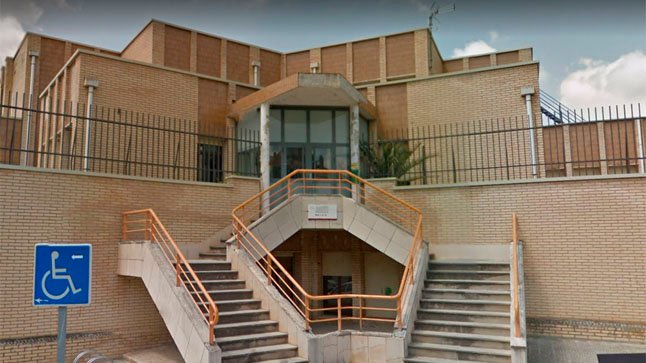 Reclaman solucionar con urgencia la avería del ascensor del centro de salud de Tafalla
