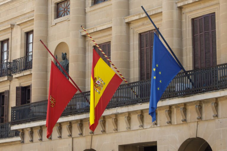 Navarra decreta tres días de luto oficial por el accidente ferroviario de Toledo
