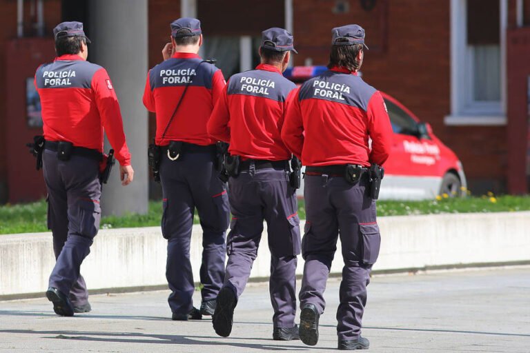 La Policía Foral refuerza la vigilancia nocturna en Pamplona tras detener a un joven por tráfico de drogas